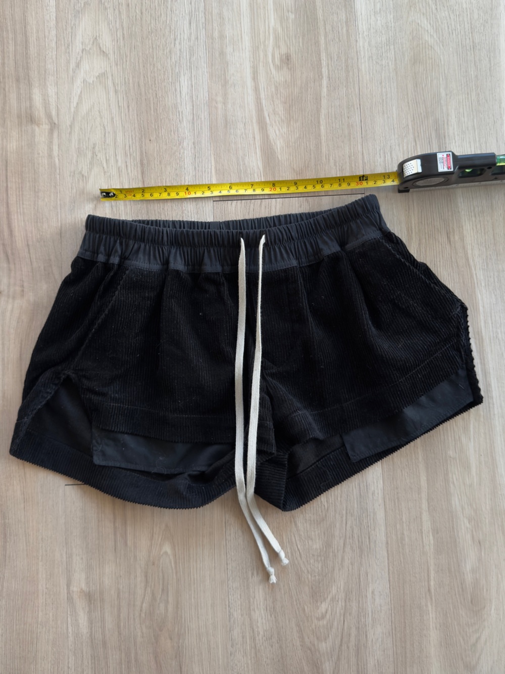 Rick Owens Black Athletic Shorts with Cream Drawstring - Picture 3 of 5